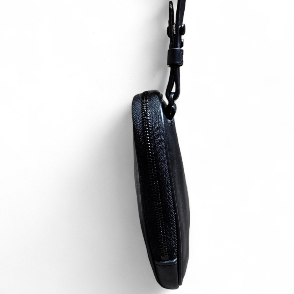 Off-White | Calfskin Crossbody Bag | Leather | Mens | Made In Italy - Picture 9 of 16